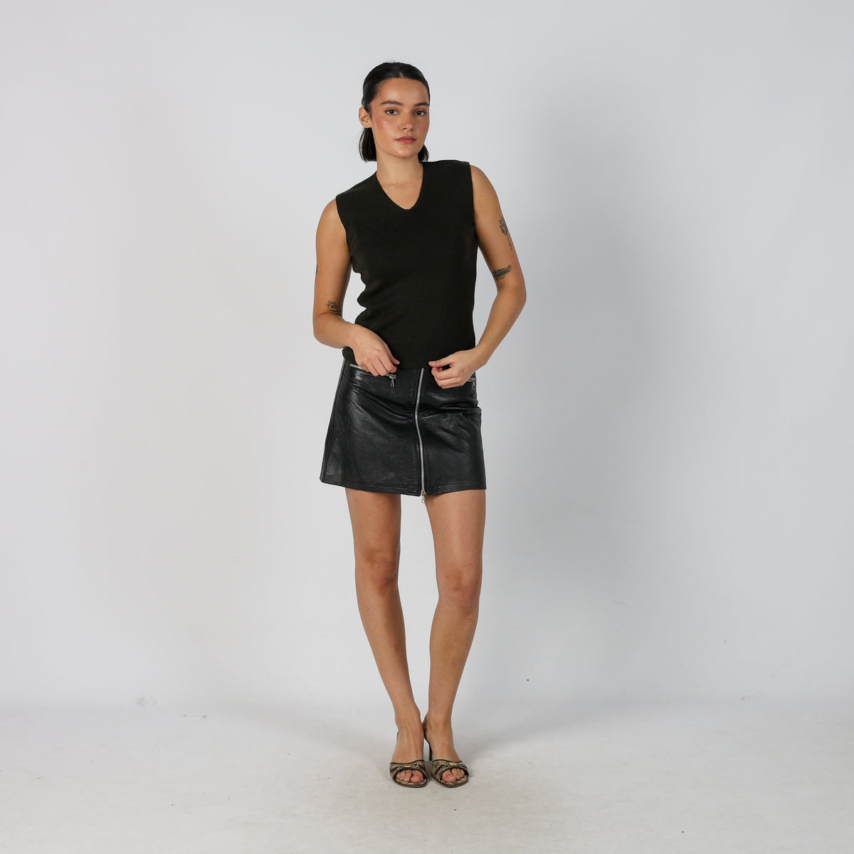 Black Y2K Made in Italy Leather Mini Skirt (XS)