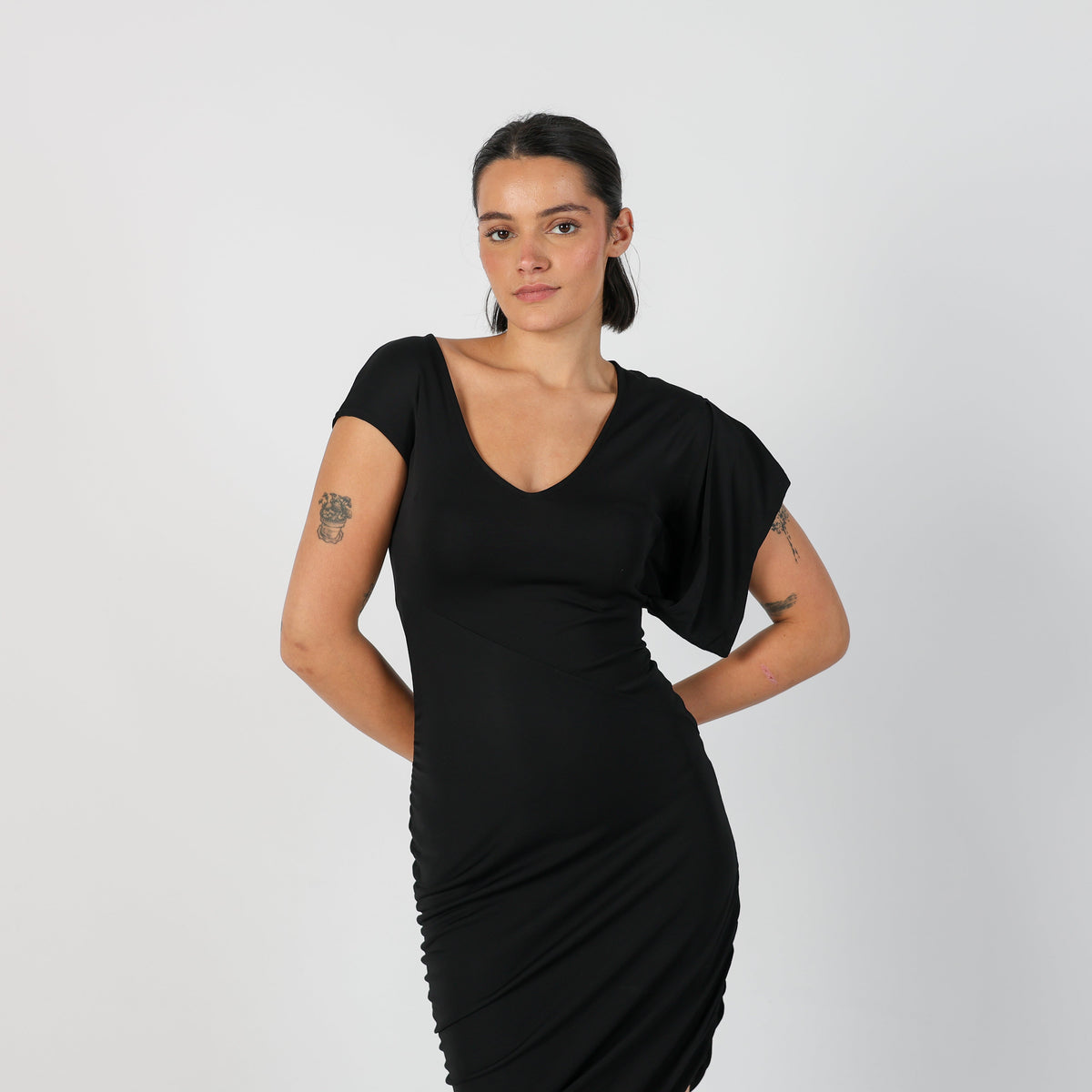 Black Y2K Guess Woven Midi Dress (S)