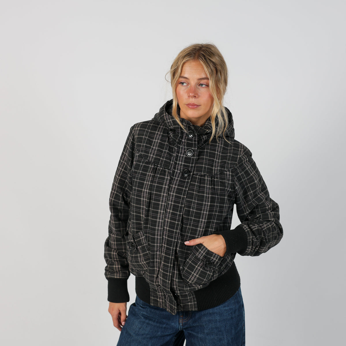 Black Y2K Fish Bone Puffer Jacket (M)