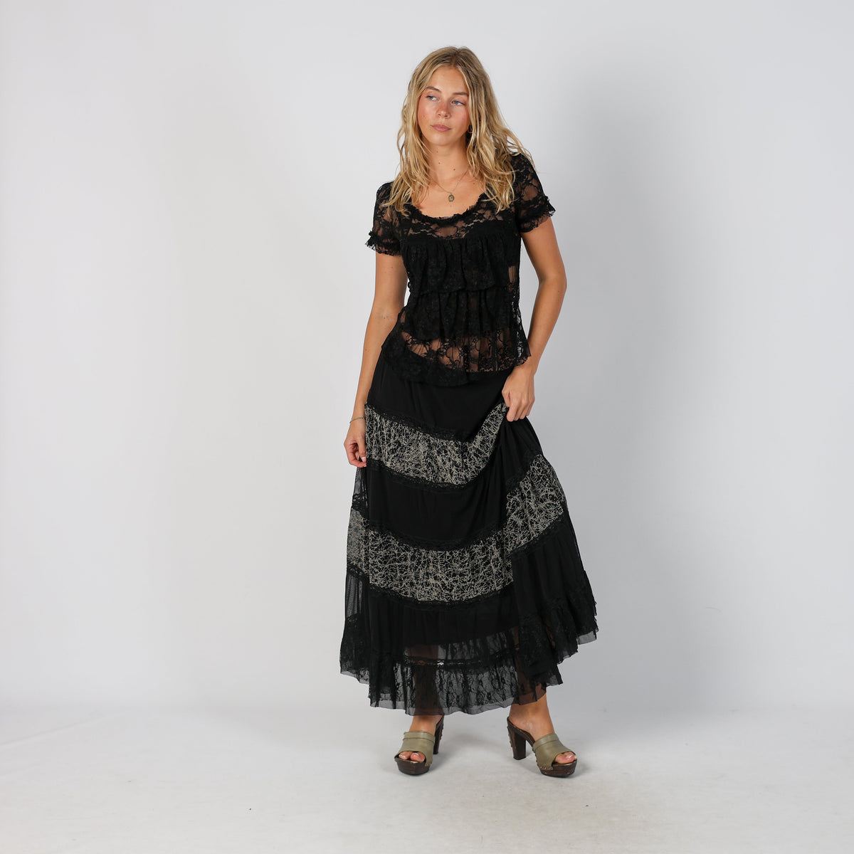 Black Y2K Woven Maxi Skirt (S)