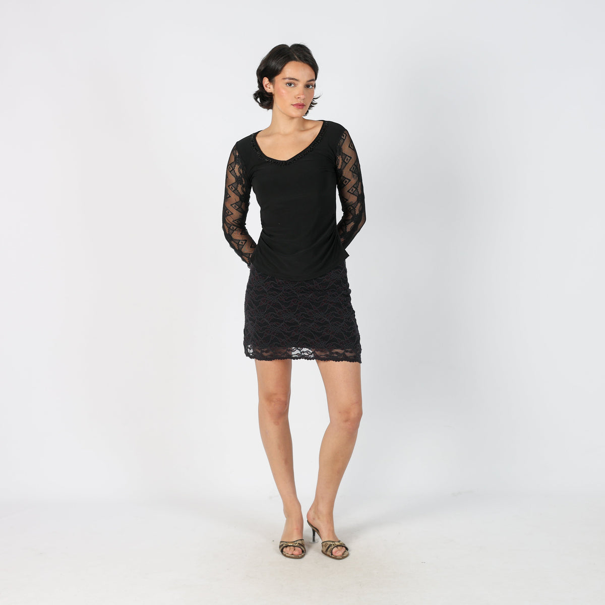 Black Y2K Woven Mini Skirt (S)