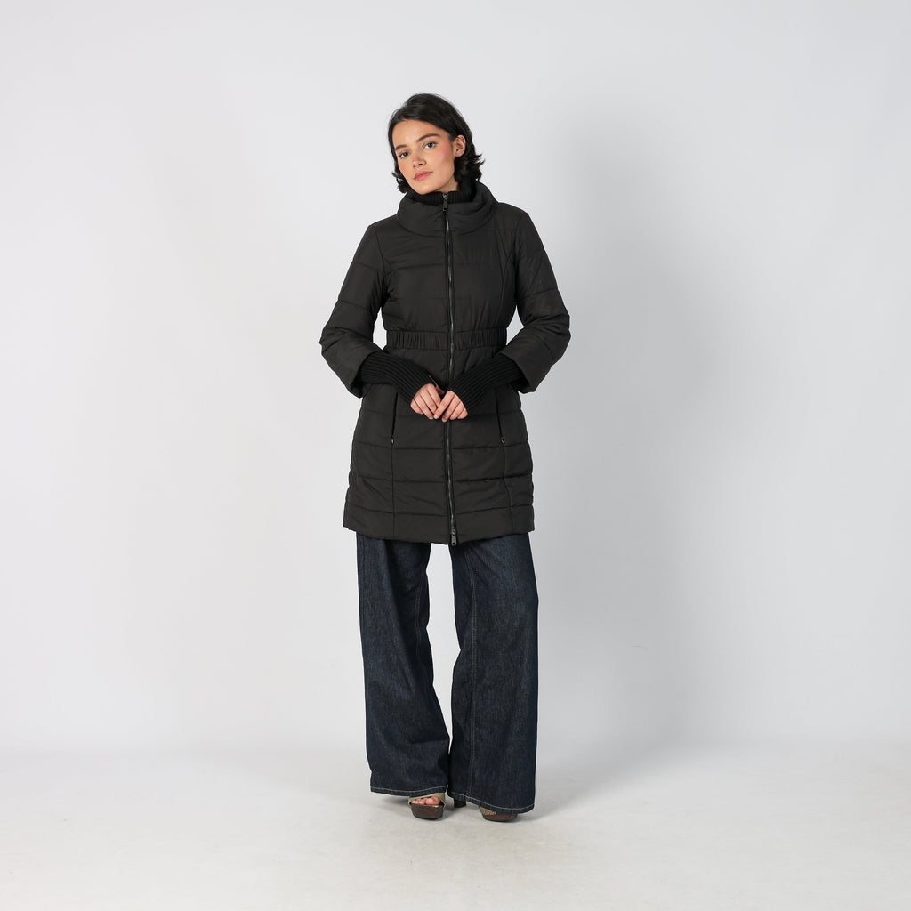 Black Y2K Puffer Jacket (M)