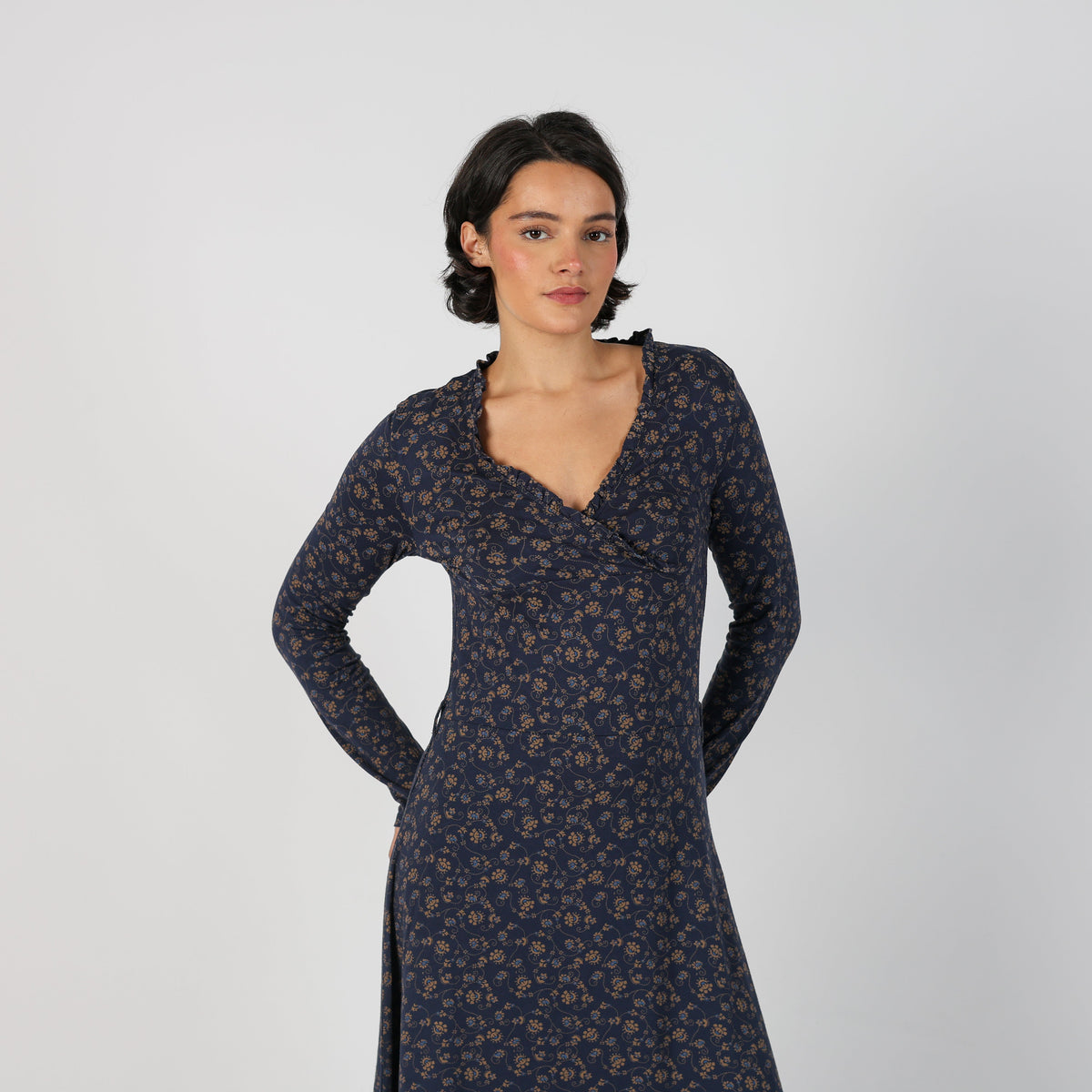 Blue Y2K Marlboro Classics Woven Midi Dress (M)