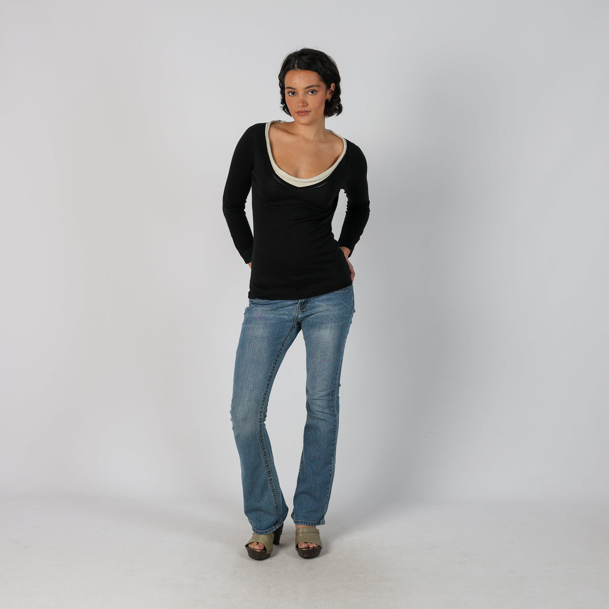 Blue Y2K Bootcut Jeans Red Rivet (M)