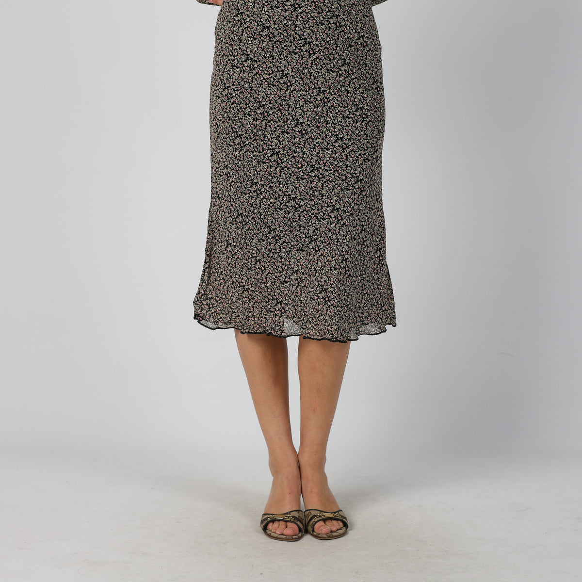 Black Y2K United Colors of Benetton Woven Midi Dress (M)