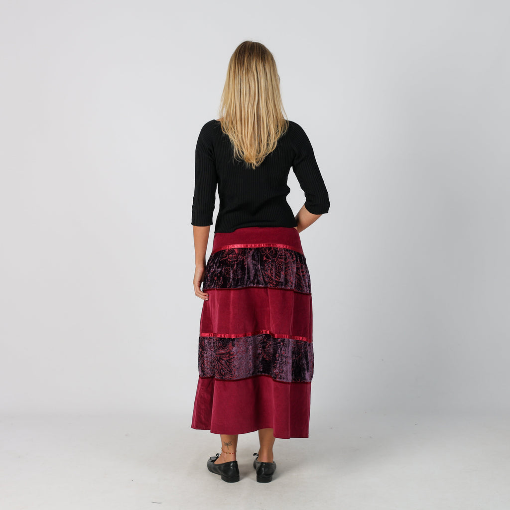 Burgundy Red Y2K Made in Italy Woven Maxi Skirt (M)
