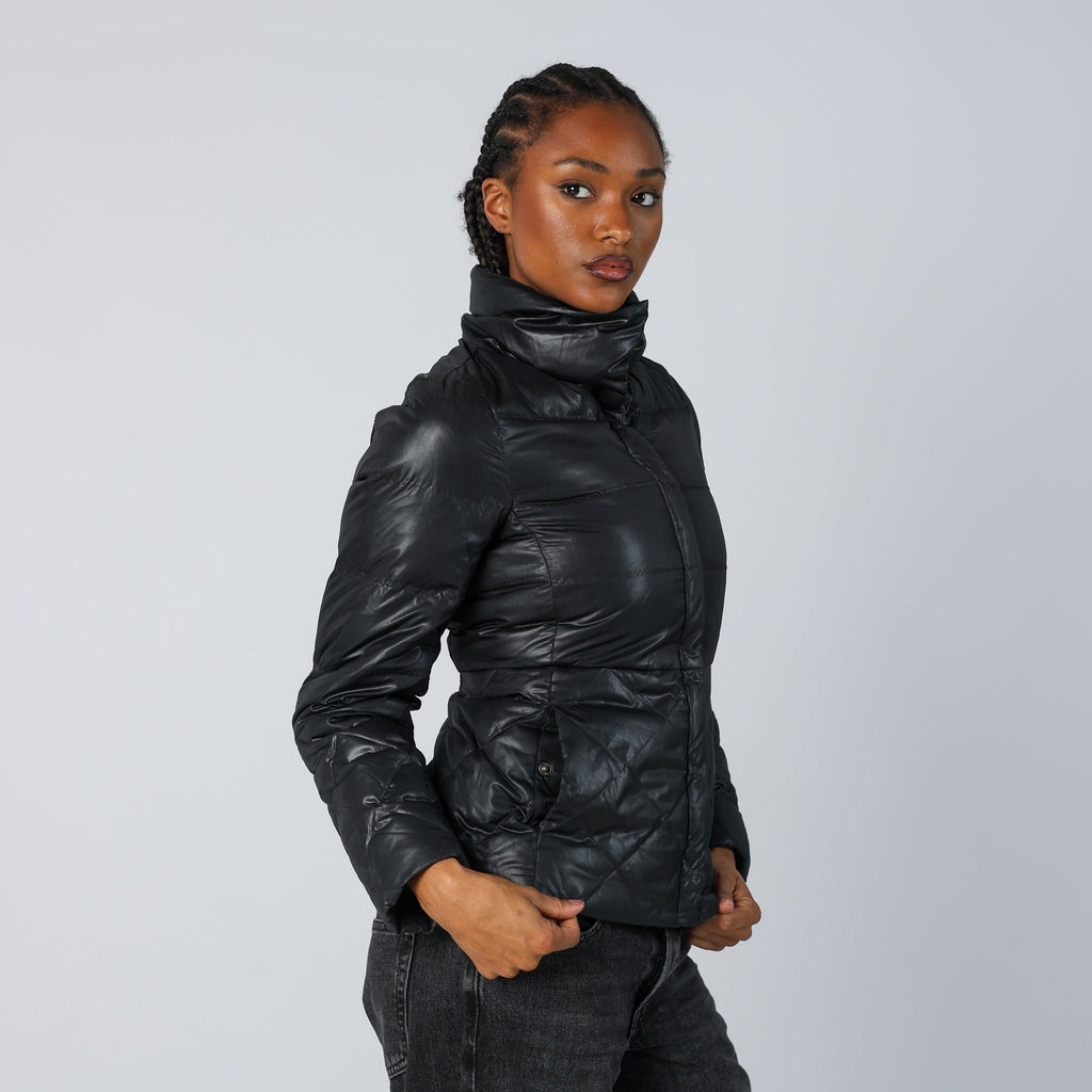 Black Y2K United Colors of Benetton Puffer Jacket (S)