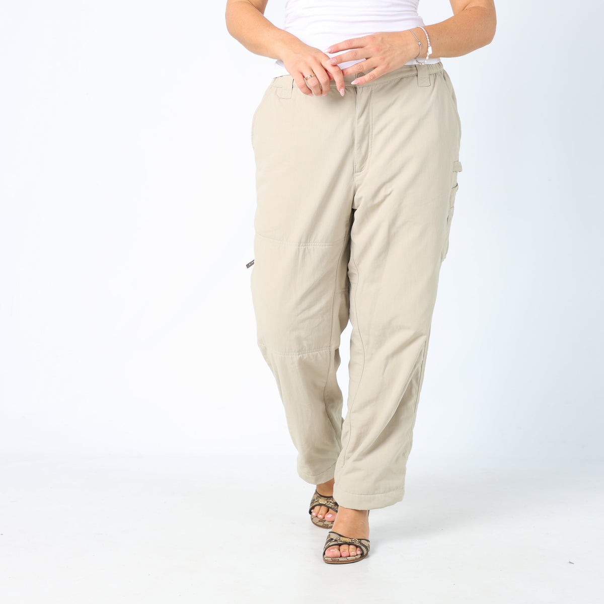 Beige Y2K Columbia Baggy Tech Pants (M)